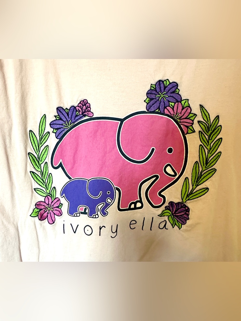 Ivory Ella Pink Floral Embroidered Elephant Pocket Tee Size L Like New